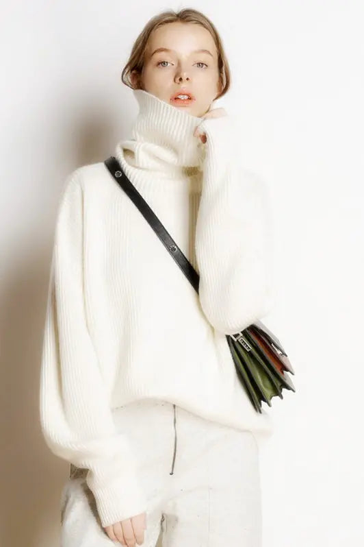 Thick Turtleneck Cashmere Sweater for Women